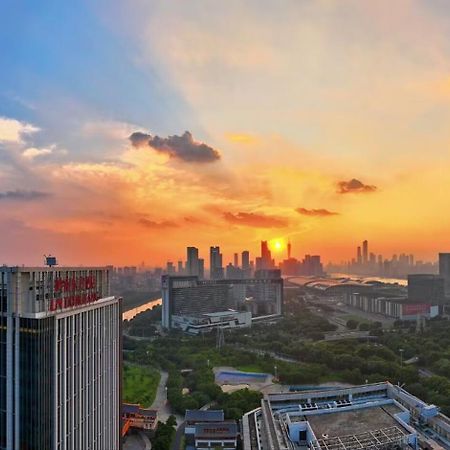 Guangzhou Pazhou Ln Dongfang Hotel Экстерьер фото