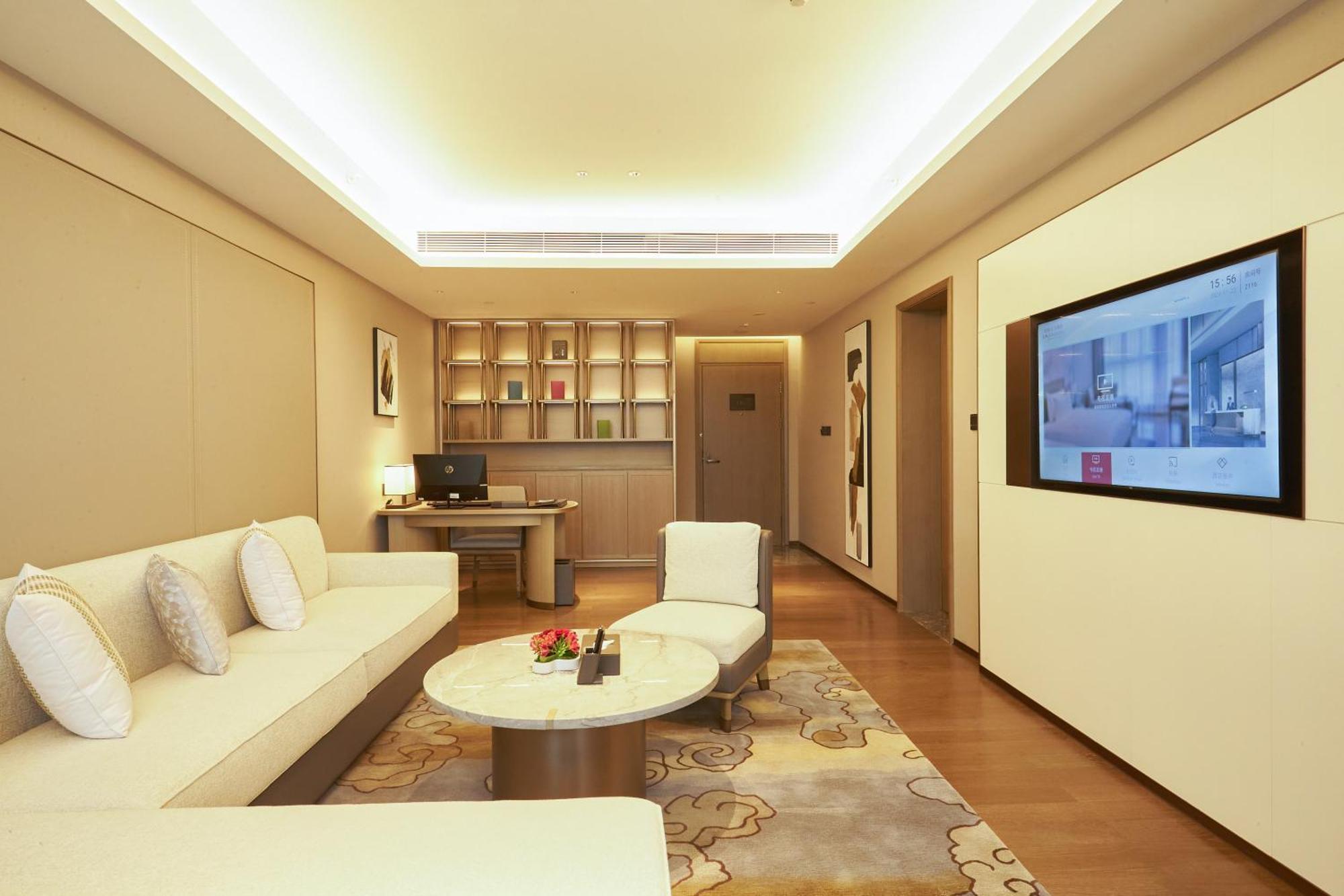 Guangzhou Pazhou Ln Dongfang Hotel Экстерьер фото