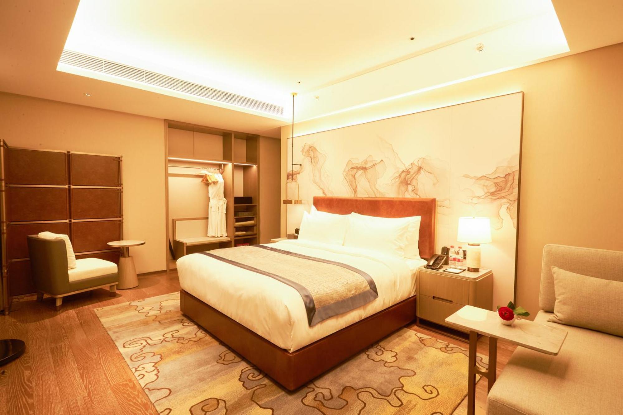 Guangzhou Pazhou Ln Dongfang Hotel Экстерьер фото