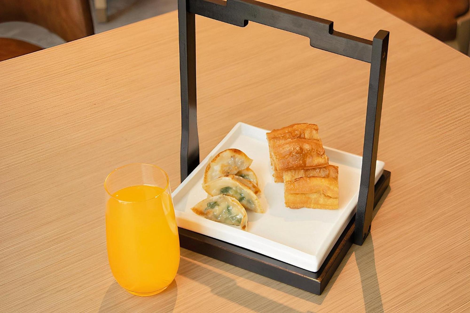 Guangzhou Pazhou Ln Dongfang Hotel Экстерьер фото
