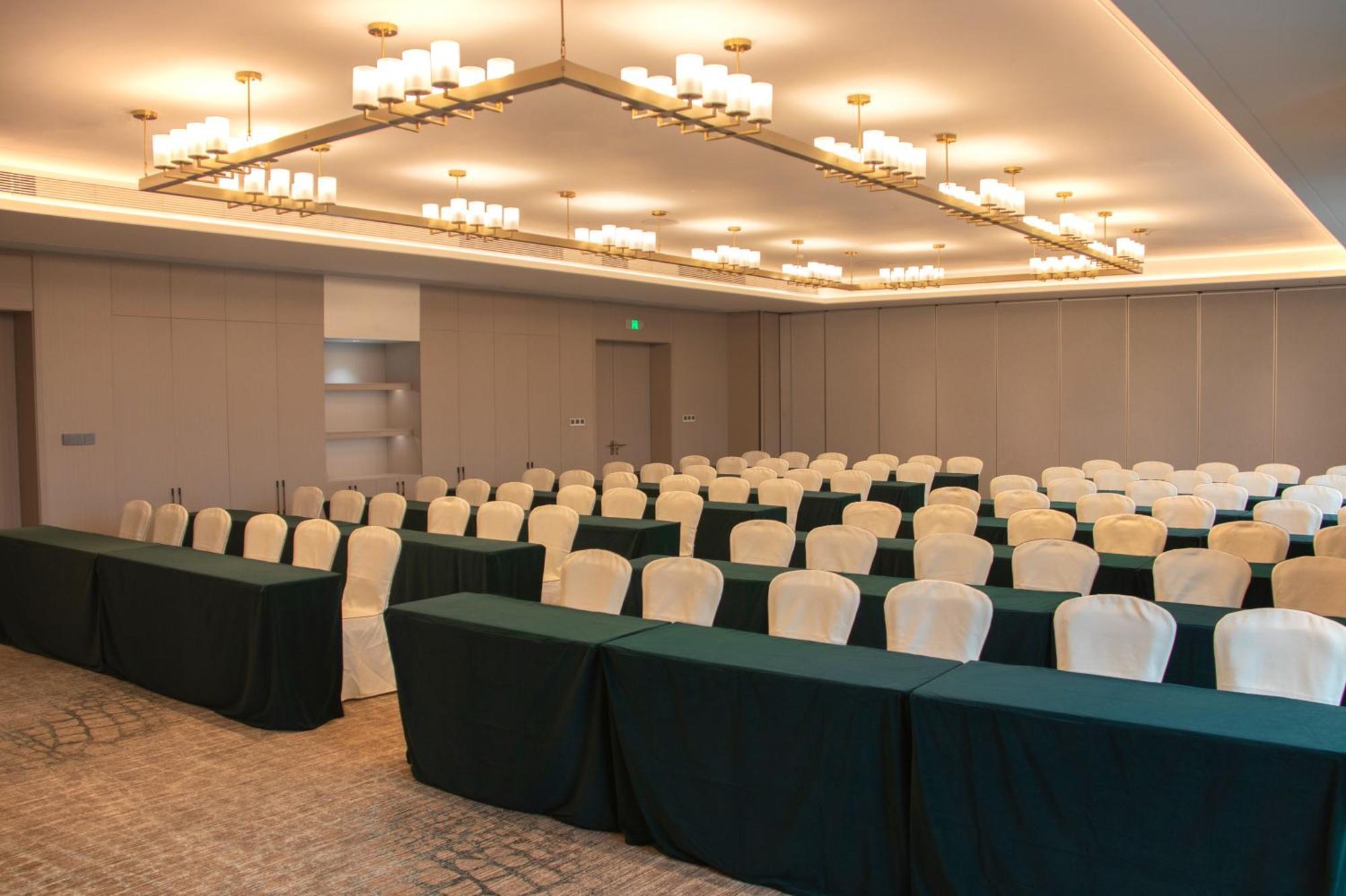 Guangzhou Pazhou Ln Dongfang Hotel Экстерьер фото