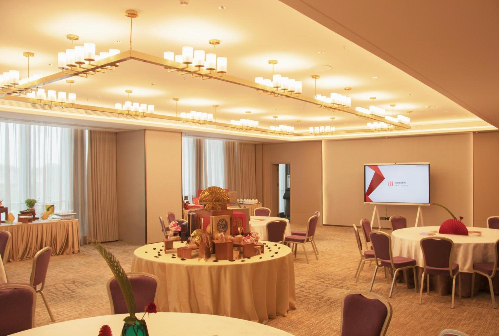 Guangzhou Pazhou Ln Dongfang Hotel Экстерьер фото
